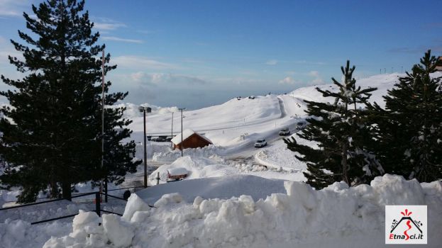 Etna - Le condizioni delle piste dopo la &quot;sciroccata&quot;. A Nicolosi sciovie aperte.