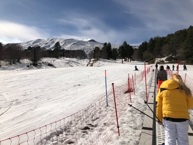 2 Feb 2020 - Etna. Da domani aperto solo il tapis roulant. Mercoledì arriva il freddo